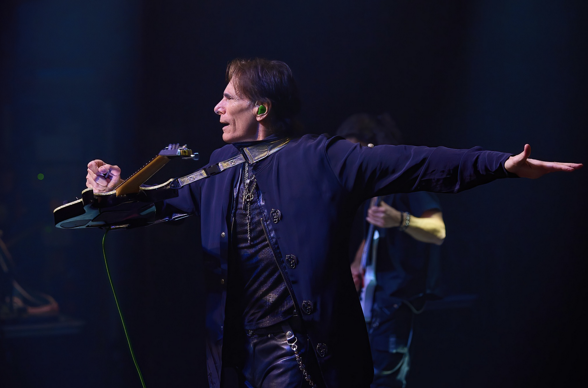 Steve Vai Co-Creates A Video For “Zeus In Chains” With Fans Using Augmented Reality